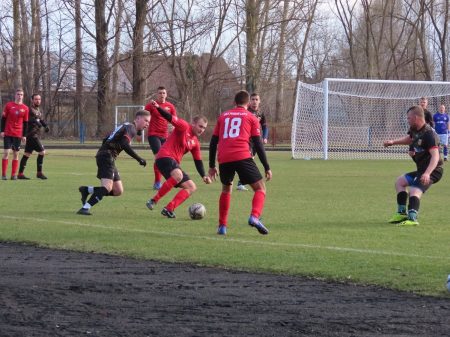Wyniki sobotnich meczów: Warmia gromi, pierwsze punkty Pogoni