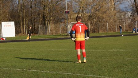 Kto ma najtrudniejszą drogę z okręgówki do 4. ligi na finiszu sezonu?