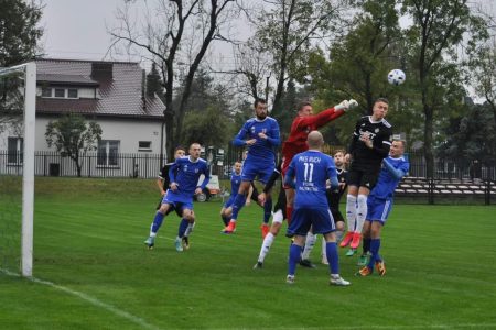 Zła sobota trzecioligowców. Olimpia przegrywa, Wasilków rozgromiony