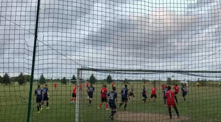 Jaka brama! Przewrotka pod poprzeczkę w okręgówce! [FILM]