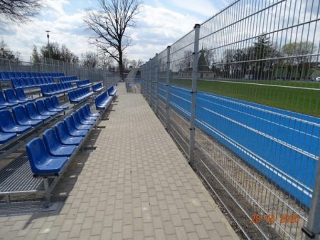 Piękny, nowy, wyjątkowy! Stadion w Hajnówce prawie gotowy [ZDJĘCIA]