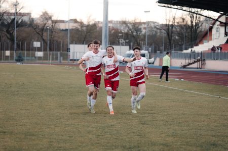 Gol prawie z połowy boiska! Czujne zachowanie piłkarza ŁKS-u [FILM]