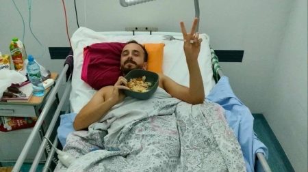 Wiceprezes Piasta Białystok potrzebuje pomocy. Złamał kręgosłup, nie ma czucia od pasa do stóp