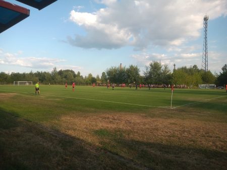 Lądowanie helikoptera i brak pryszniców – echa meczu Pomorzanka – Tur II