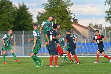 Piłkarska sobota na Podlasiu. Cresovia gromi, Puszcza potwierdza siłę