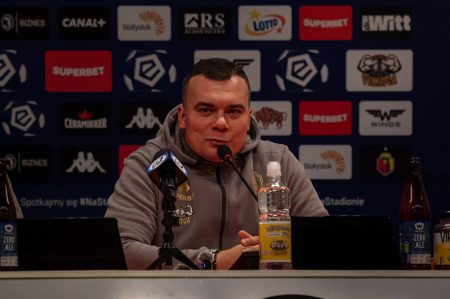 Trener Siemieniec przed starciem z Górnikiem: „Potrzebujemy energii całego stadionu”