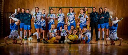 Sesja w nowych strojach piłkarek Włókniarza [ZDJĘCIA]